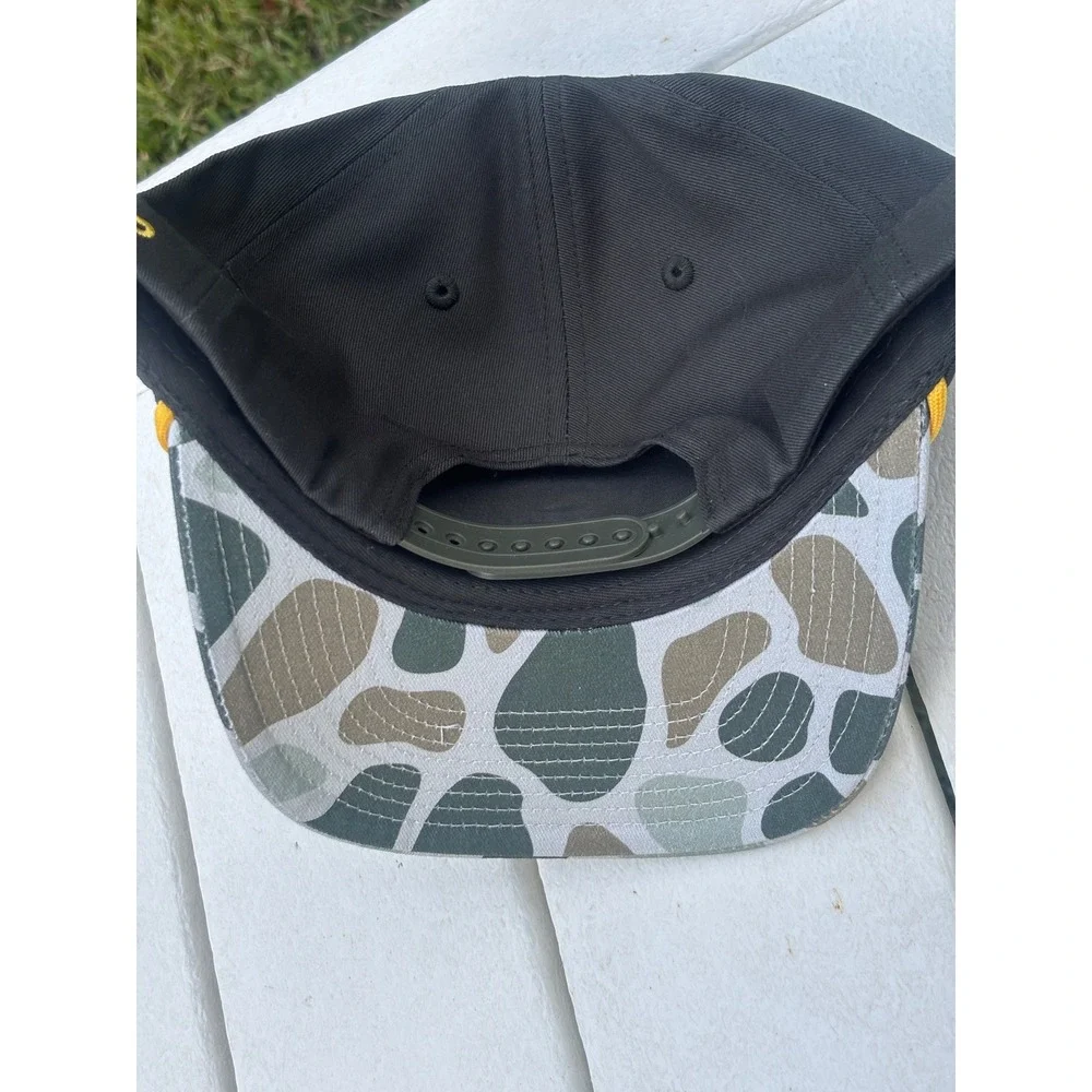Southern String Hat Co Speckled Trout Fishing Snapback Camo Brim Hat Grey